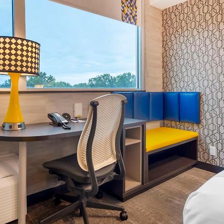 Glo Best Western Kanata Ottawa West Eksteriør billede