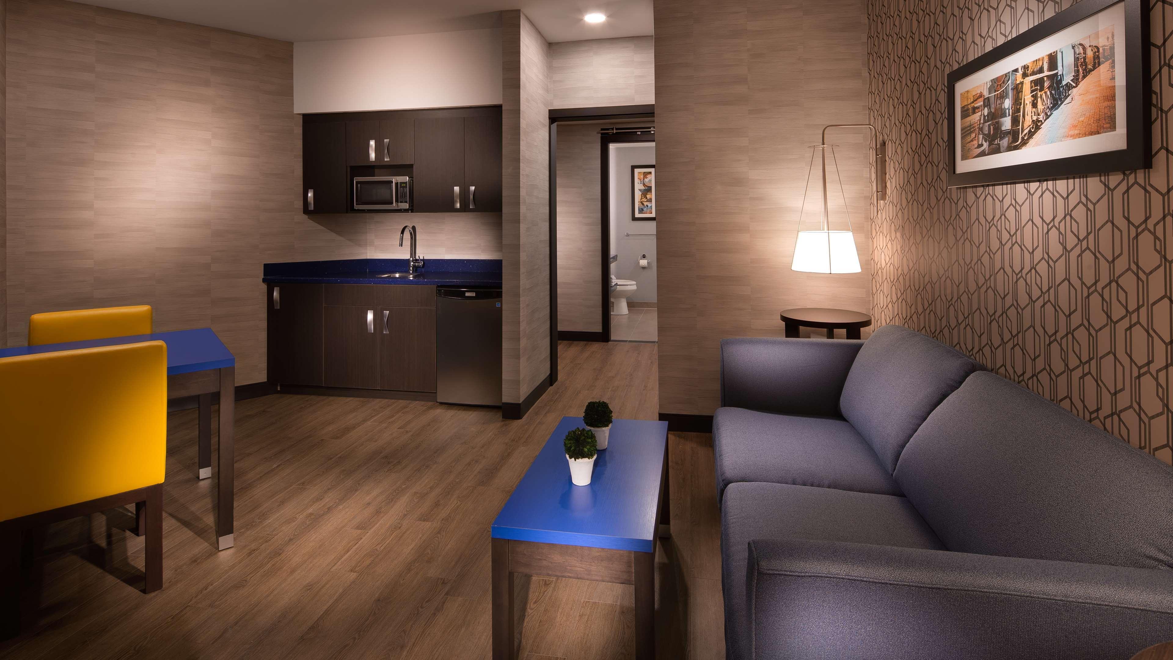 Glo Best Western Kanata Ottawa West Eksteriør billede
