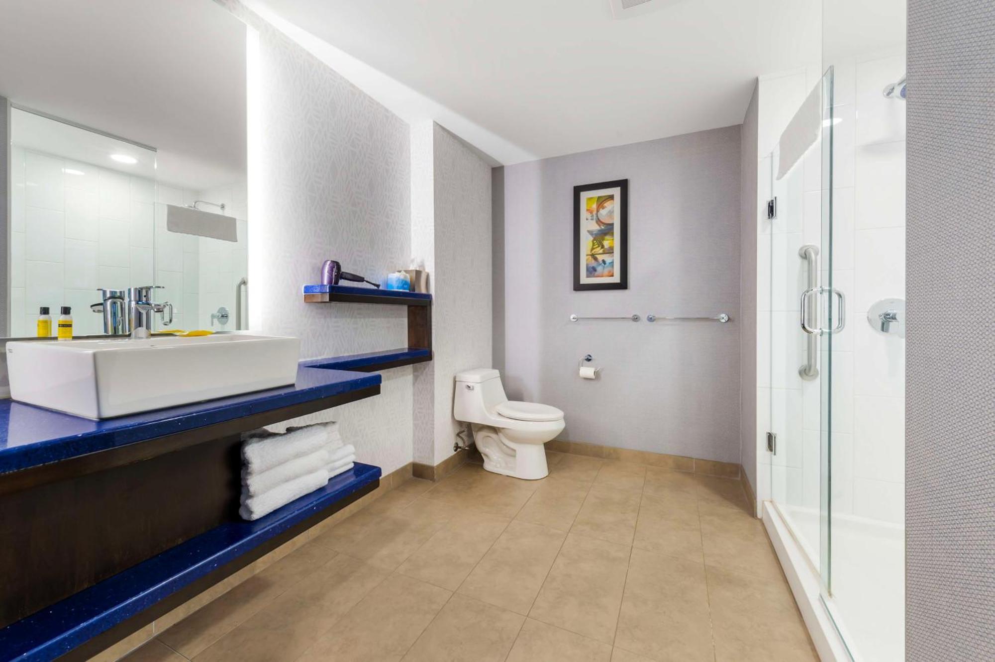 Glo Best Western Kanata Ottawa West Eksteriør billede