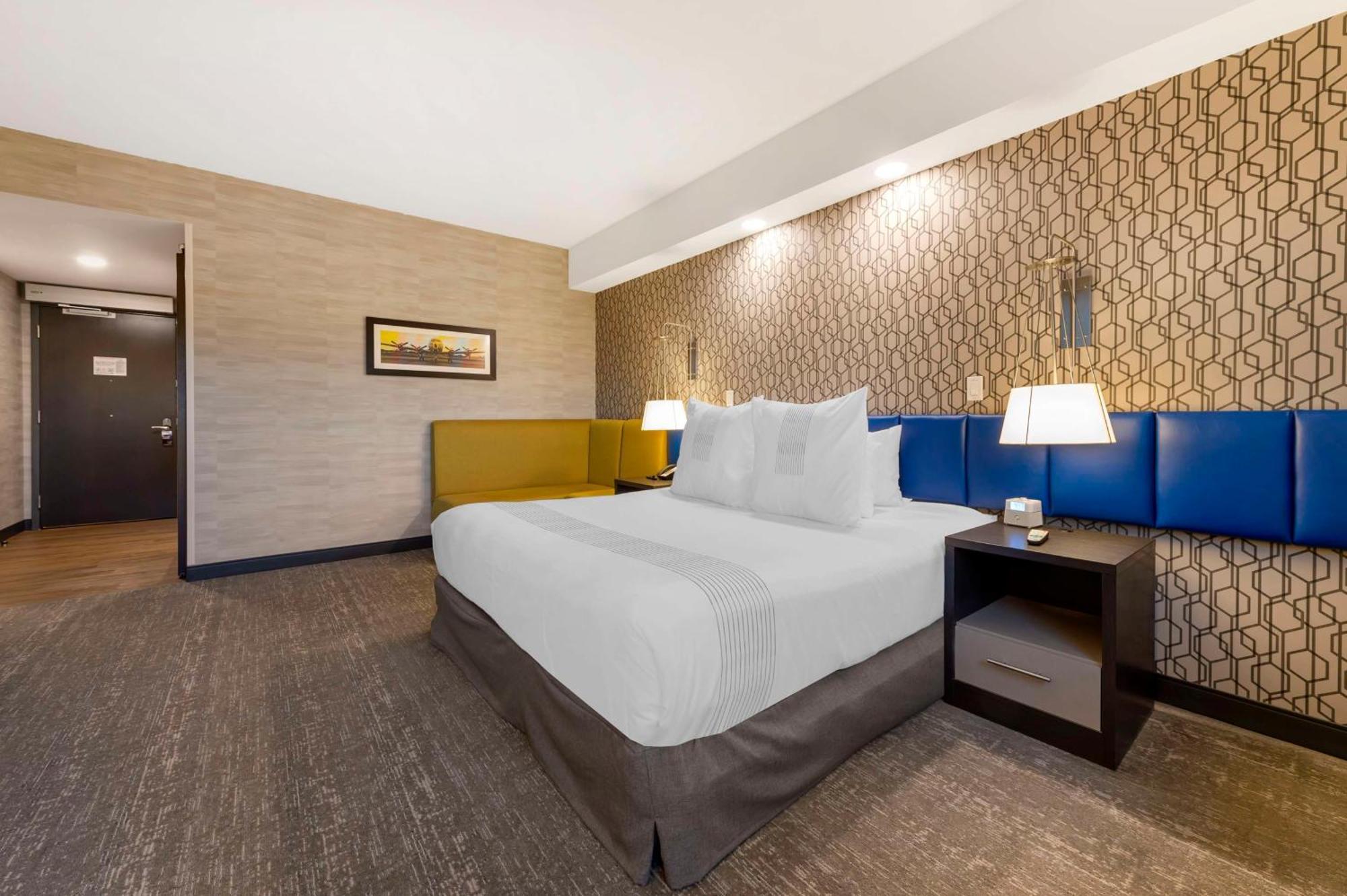 Glo Best Western Kanata Ottawa West Eksteriør billede