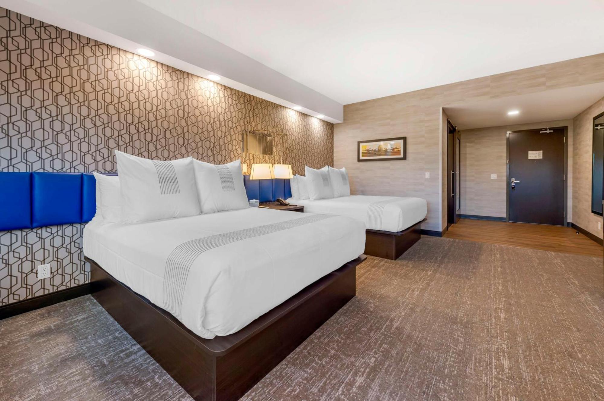 Glo Best Western Kanata Ottawa West Eksteriør billede